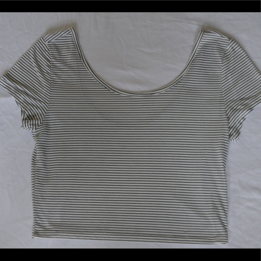 Striped Scoop-Neck Cropped T-Shirt